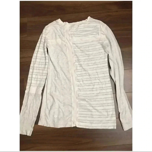 Lululemon Top  - Picture 2 of 3